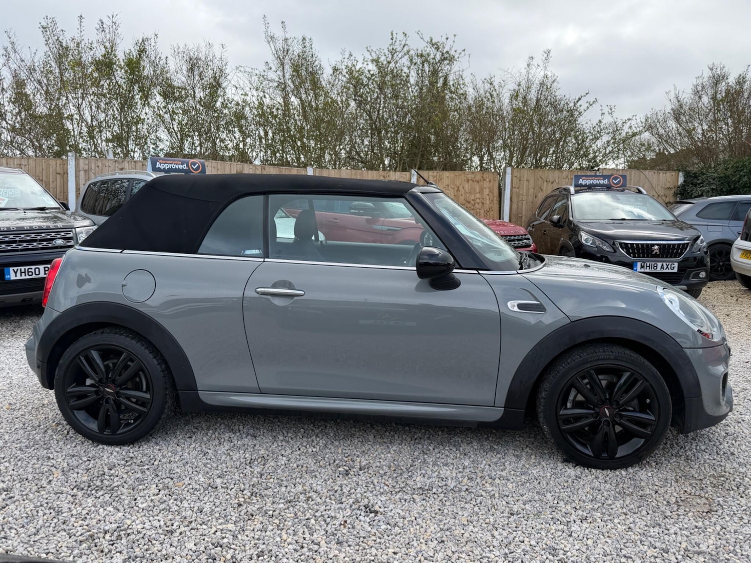 Used MINI Convertible 2017 for sale - 78019257: Photo 20