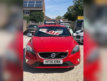 Used Volvo V40 2015 for sale - 79496339: Photo