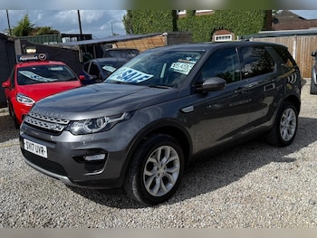Used Land Rover Discovery Sport 2017 for sale - 78636542: Photo