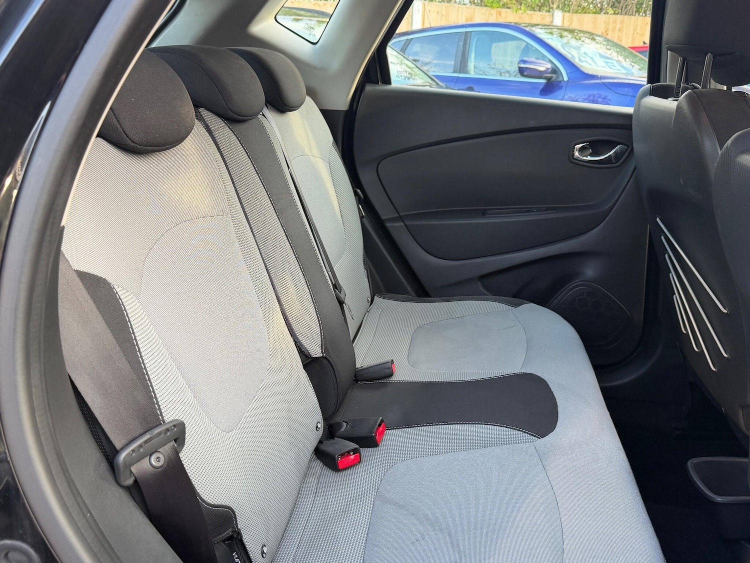 Used Renault Captur 2014 for sale - 76658252: Photo 11