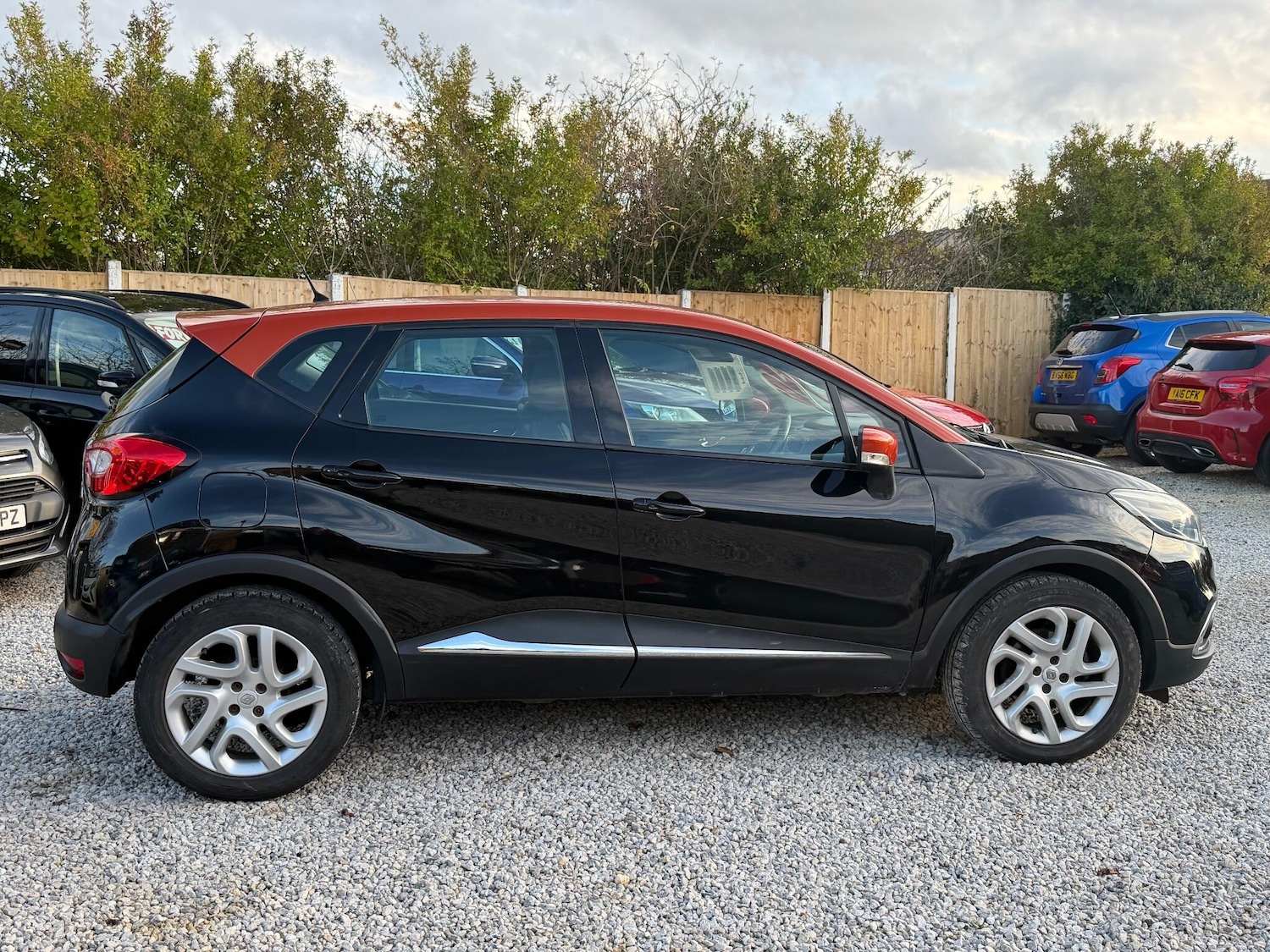 Used Renault Captur 2014 for sale - 76658252: Photo 5