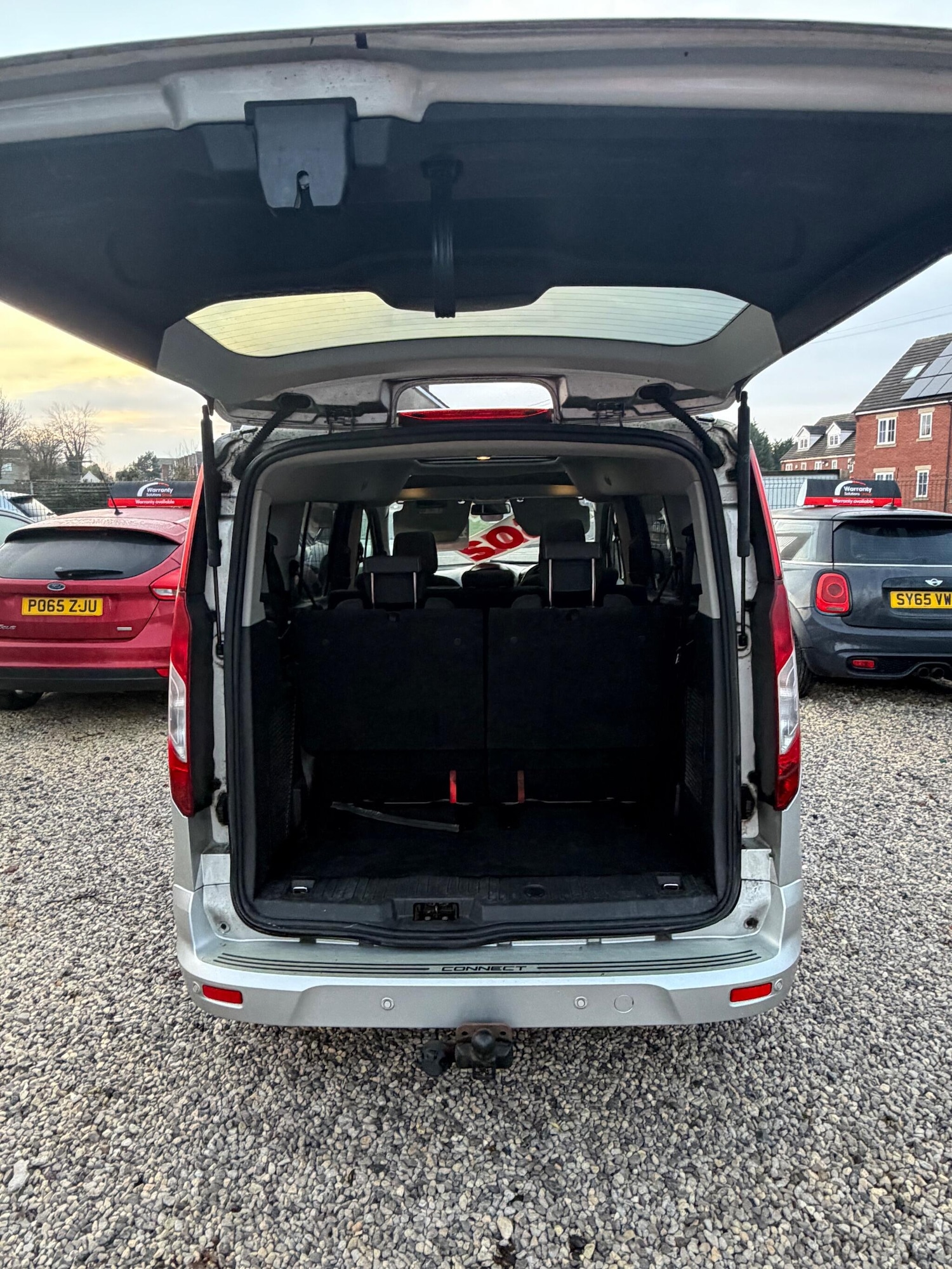 Used Ford Grand Tourneo Connect 2015 for sale - 76935865: Photo 17