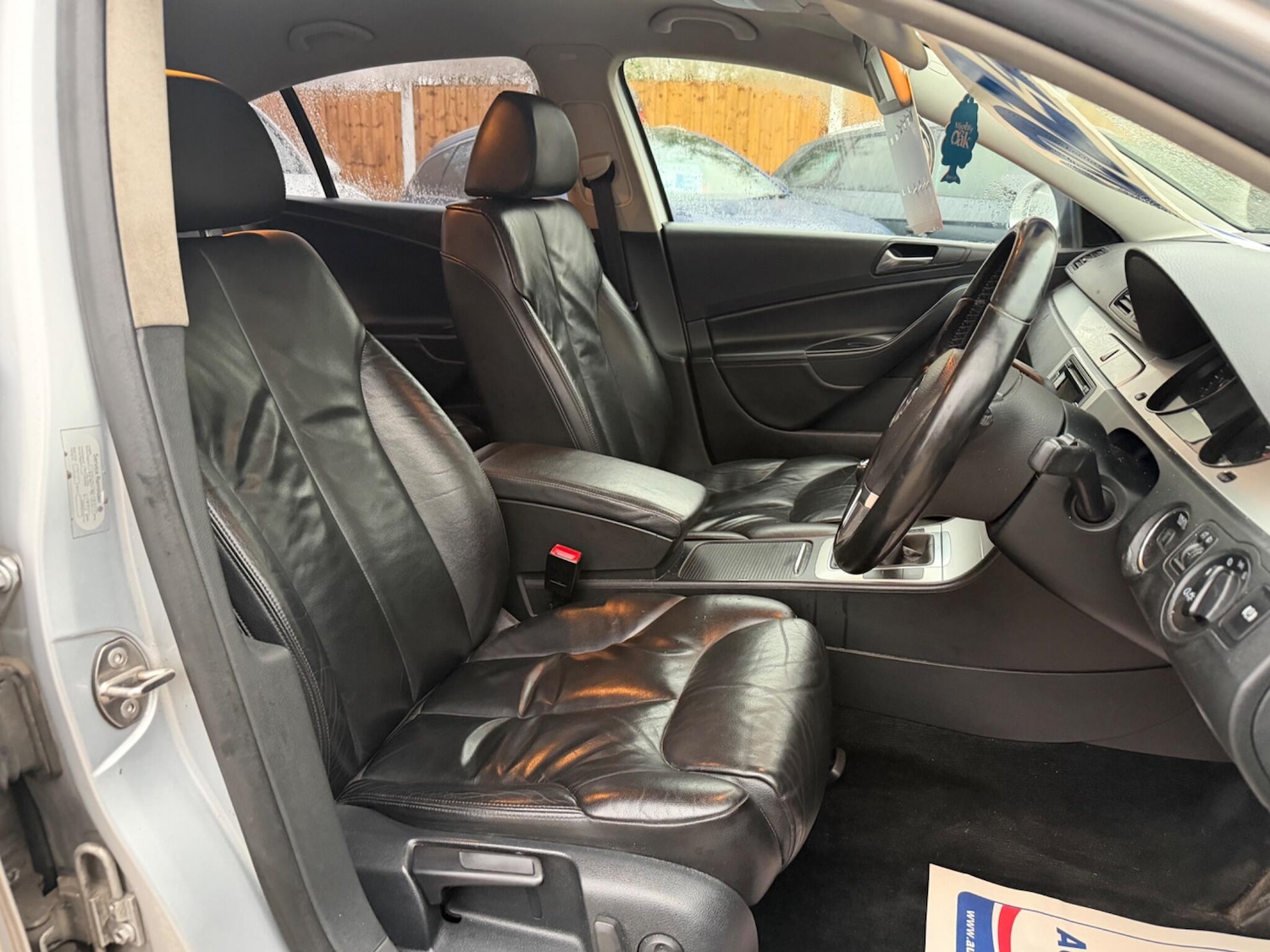 Used Volkswagen Passat 2010 for sale - 77255349: Photo 10