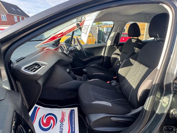 Used Peugeot 208 2013 for sale - 76270624: Photo 11