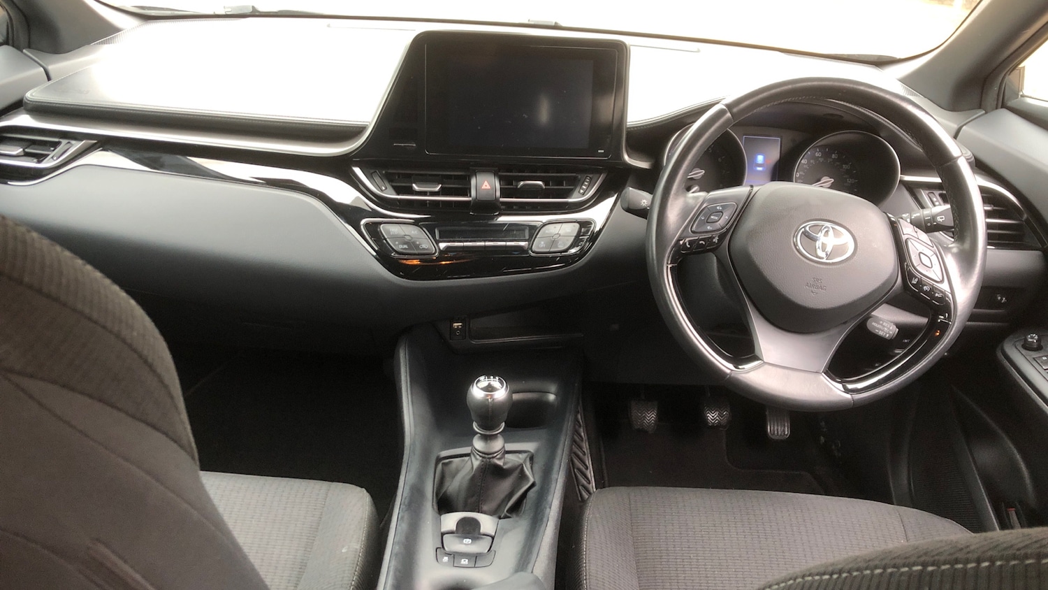 Used Toyota C-HR 2019 for sale - 78106161: Photo 10