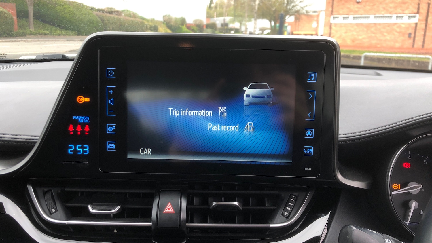 Used Toyota C-HR 2019 for sale - 78106161: Photo 12