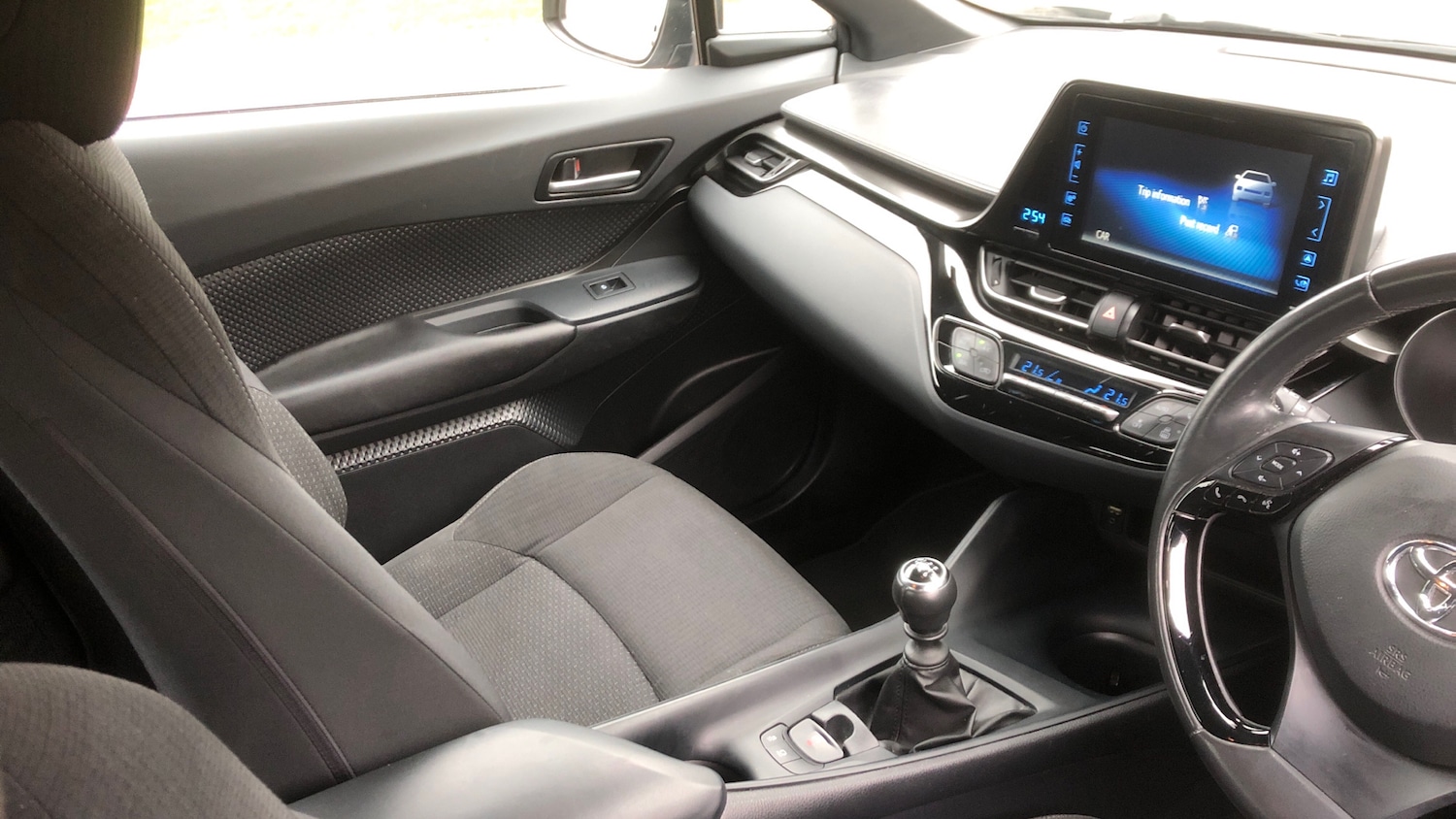 Used Toyota C-HR 2019 for sale - 78106161: Photo 14