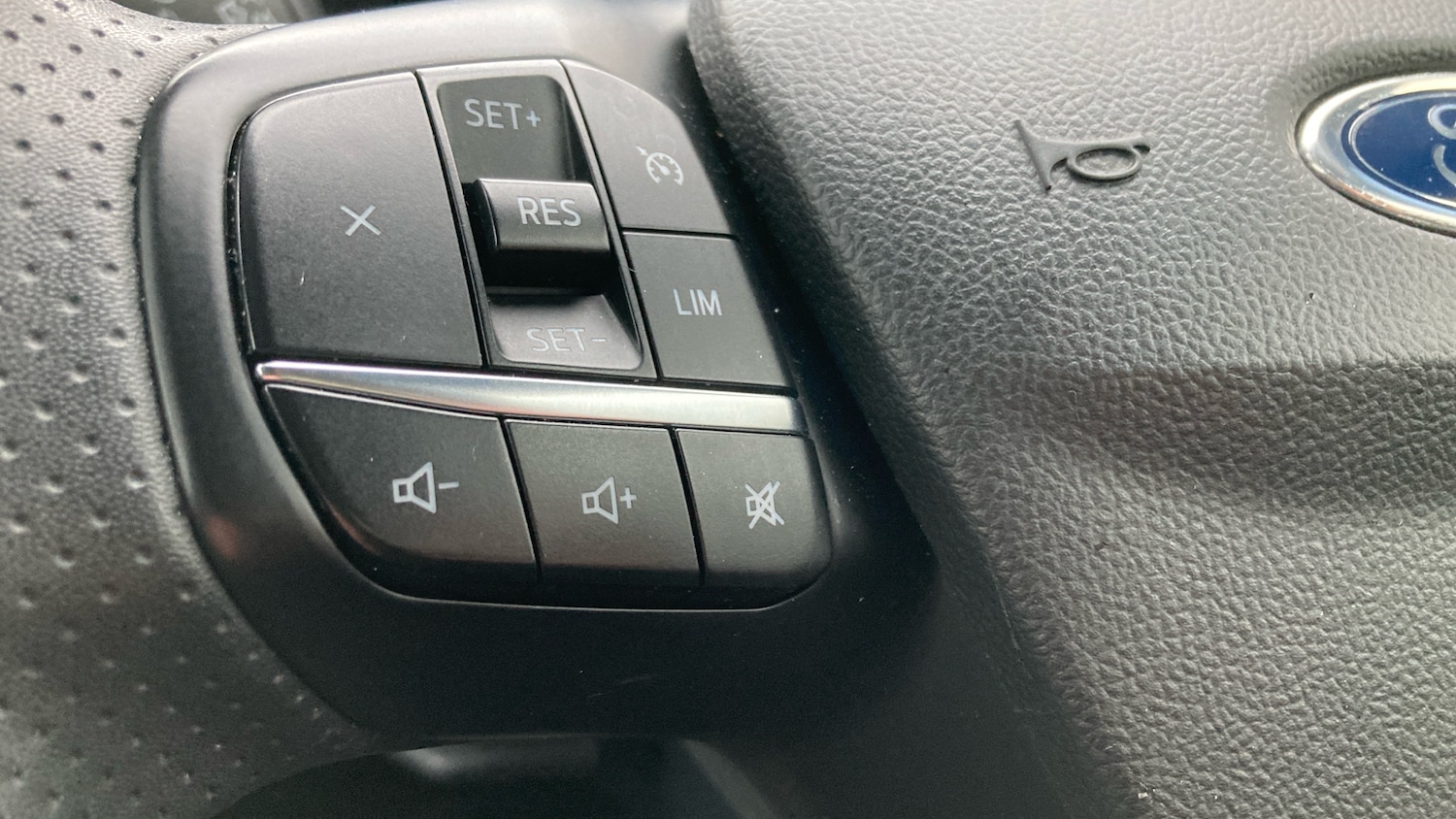 Used Ford Kuga 2023 for sale - 76817443: Photo 32