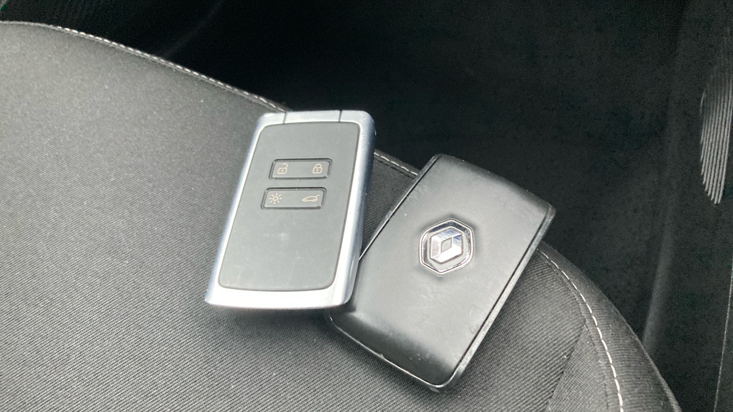 Used Renault Captur 2020 for sale - 76957389: Photo 20