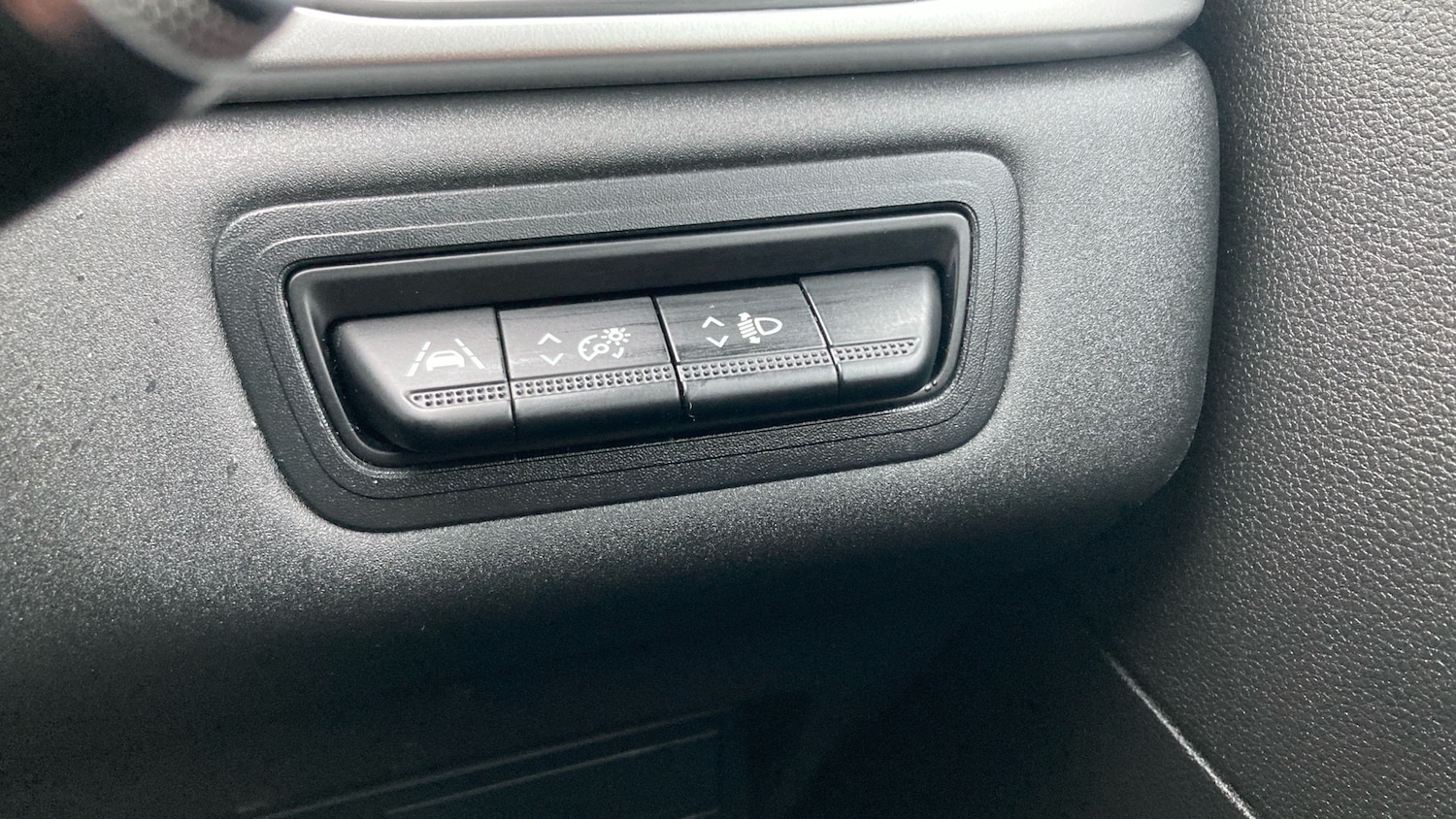 Used Renault Captur 2020 for sale - 76957389: Photo 31