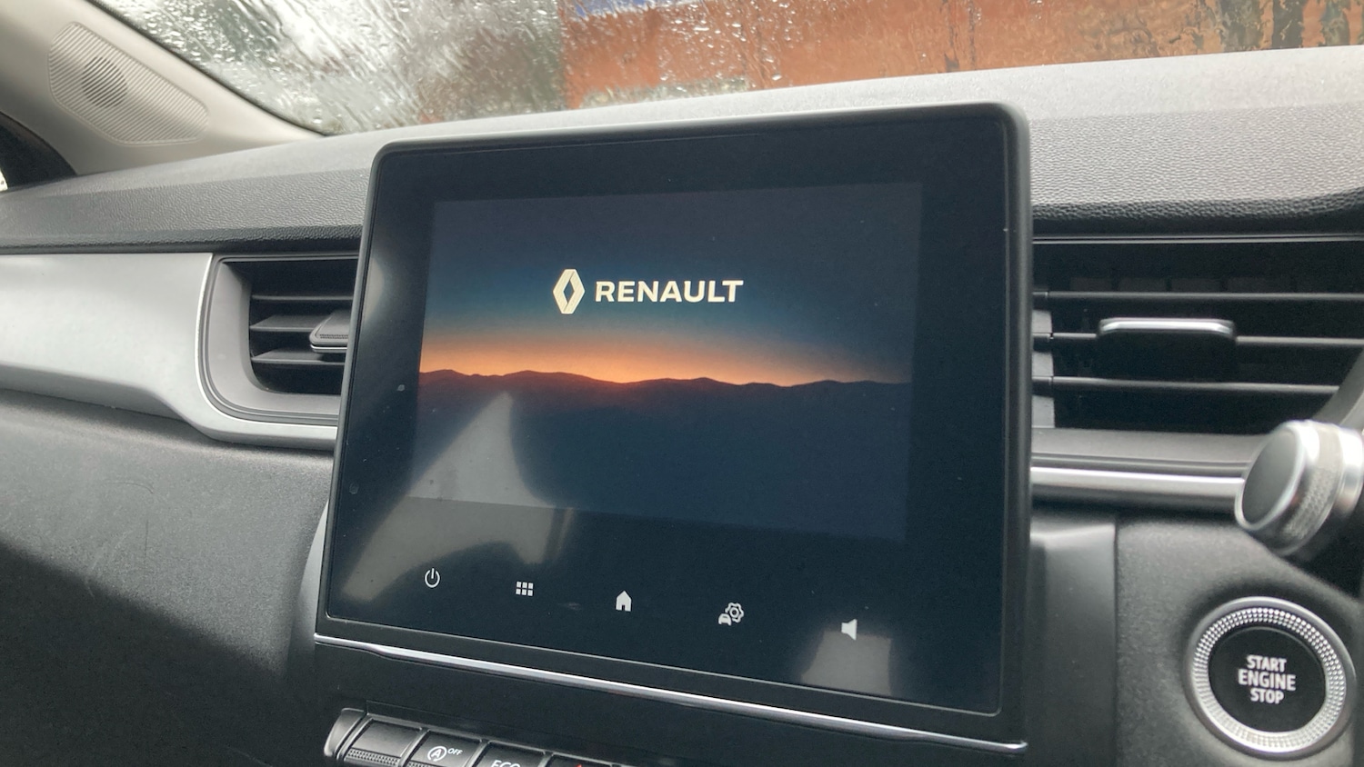 Used Renault Captur 2020 for sale - 76957389: Photo 33