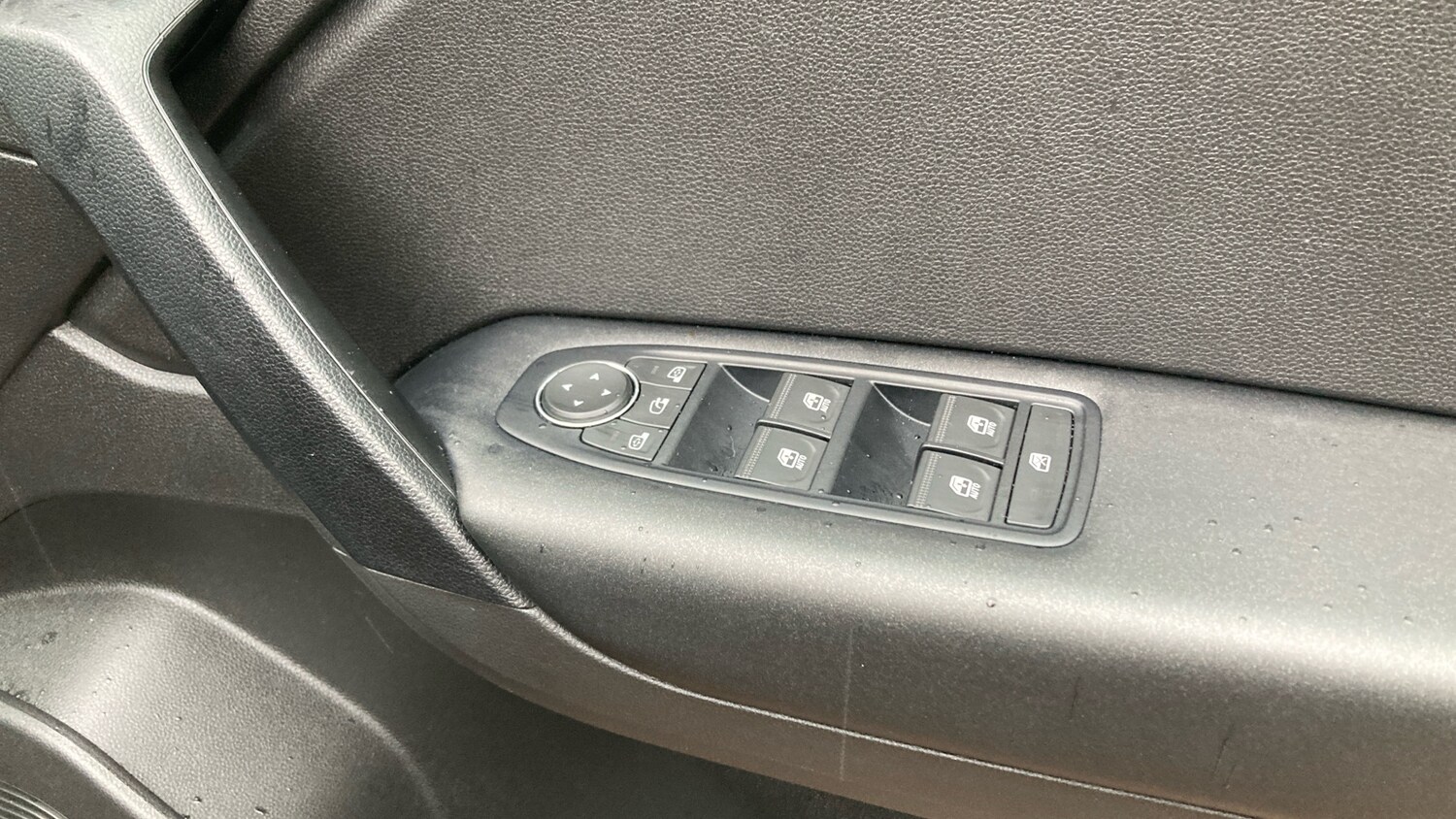 Used Renault Captur 2020 for sale - 76957389: Photo 40