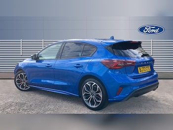Used Ford Focus 2022 for sale - 76143598: Photo 2