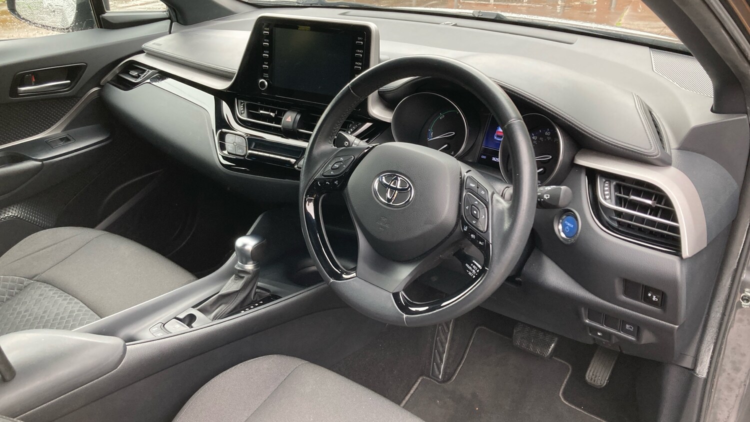 Used Toyota C-HR 2020 for sale - 75996692: Photo 11