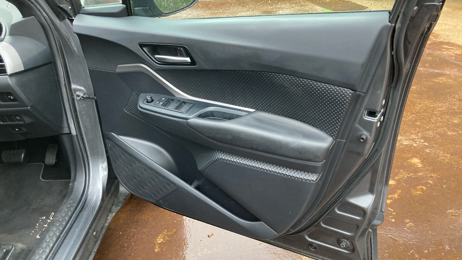 Used Toyota C-HR 2020 for sale - 75996692: Photo 38