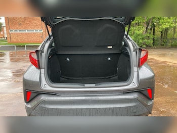 Used Toyota C-HR 2020 for sale - 75996692: Photo 4
