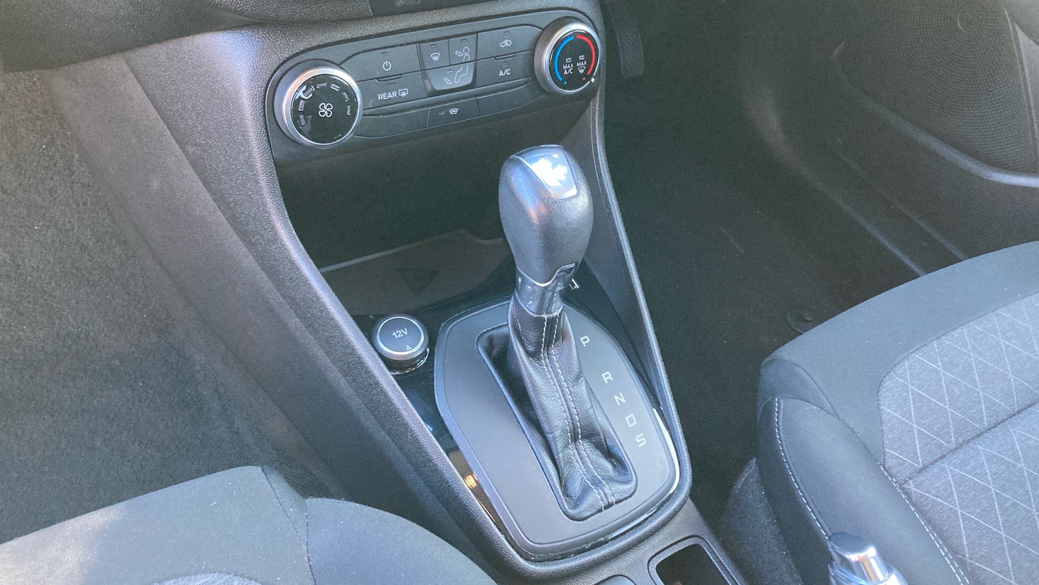 Used Ford Fiesta 2018 for sale - 76649948: Photo 13