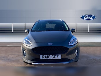 Used Ford Fiesta 2018 for sale - 76649948: Photo