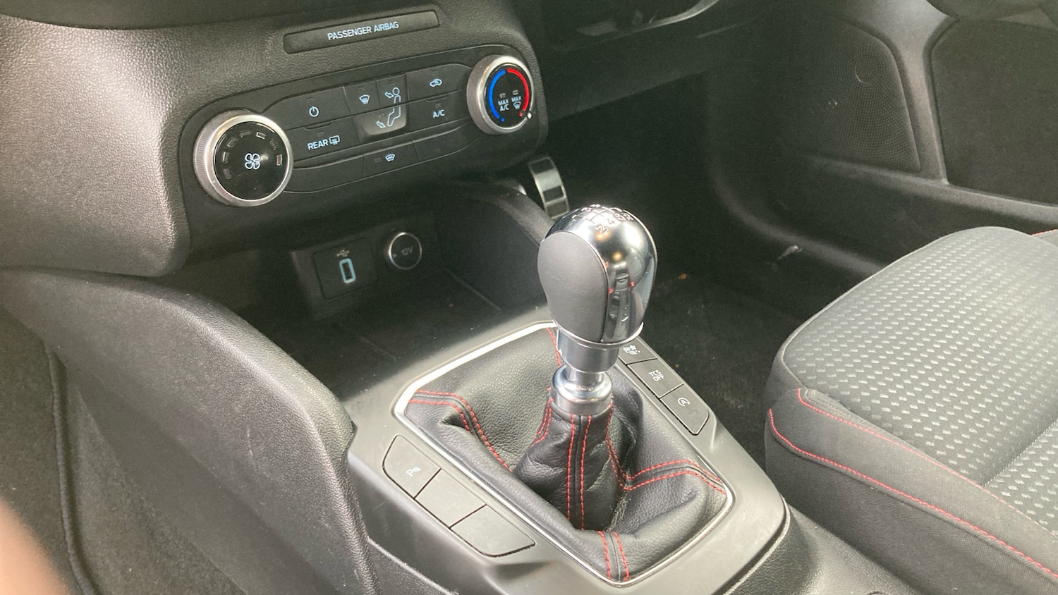 Used Ford Focus 2018 for sale - 76720428: Photo 13