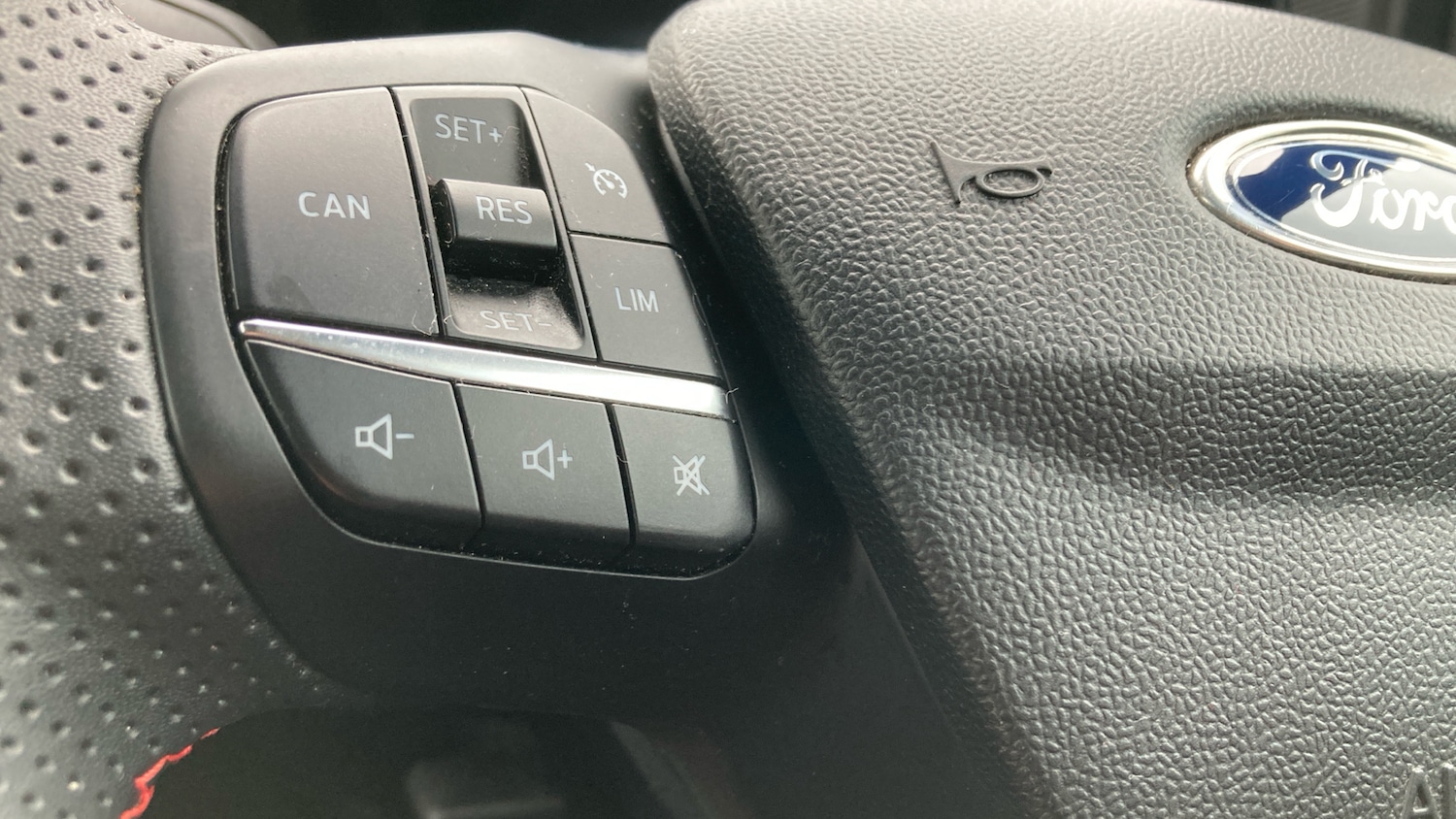 Used Ford Puma 2023 for sale - 77323434: Photo 32