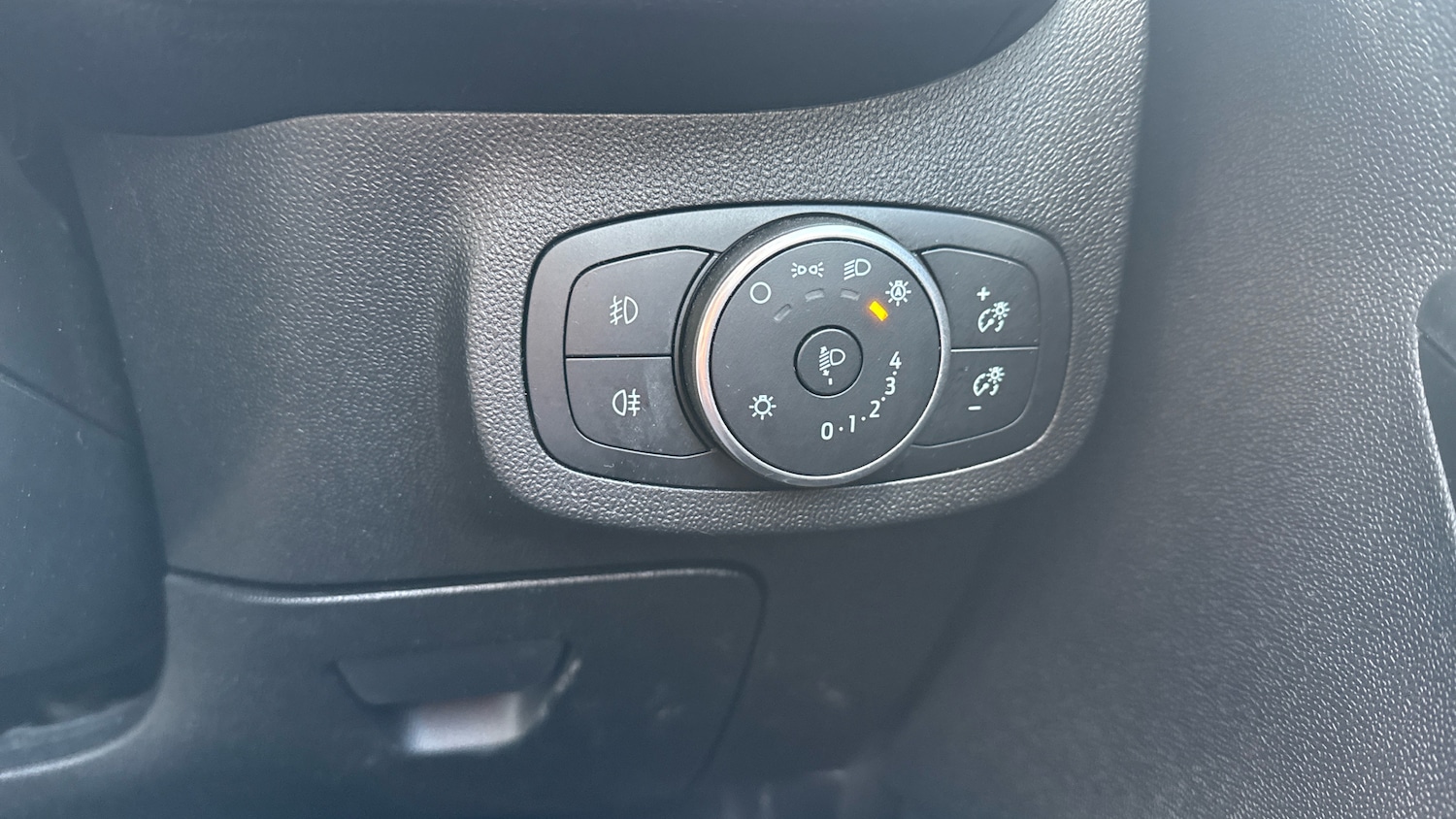 Used Ford Fiesta 2019 for sale - 78013836: Photo 28