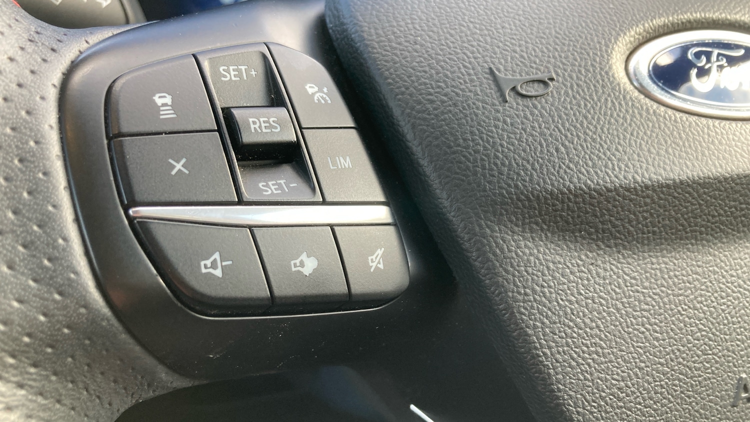 Used Ford Kuga 2020 for sale - 76384207: Photo 30