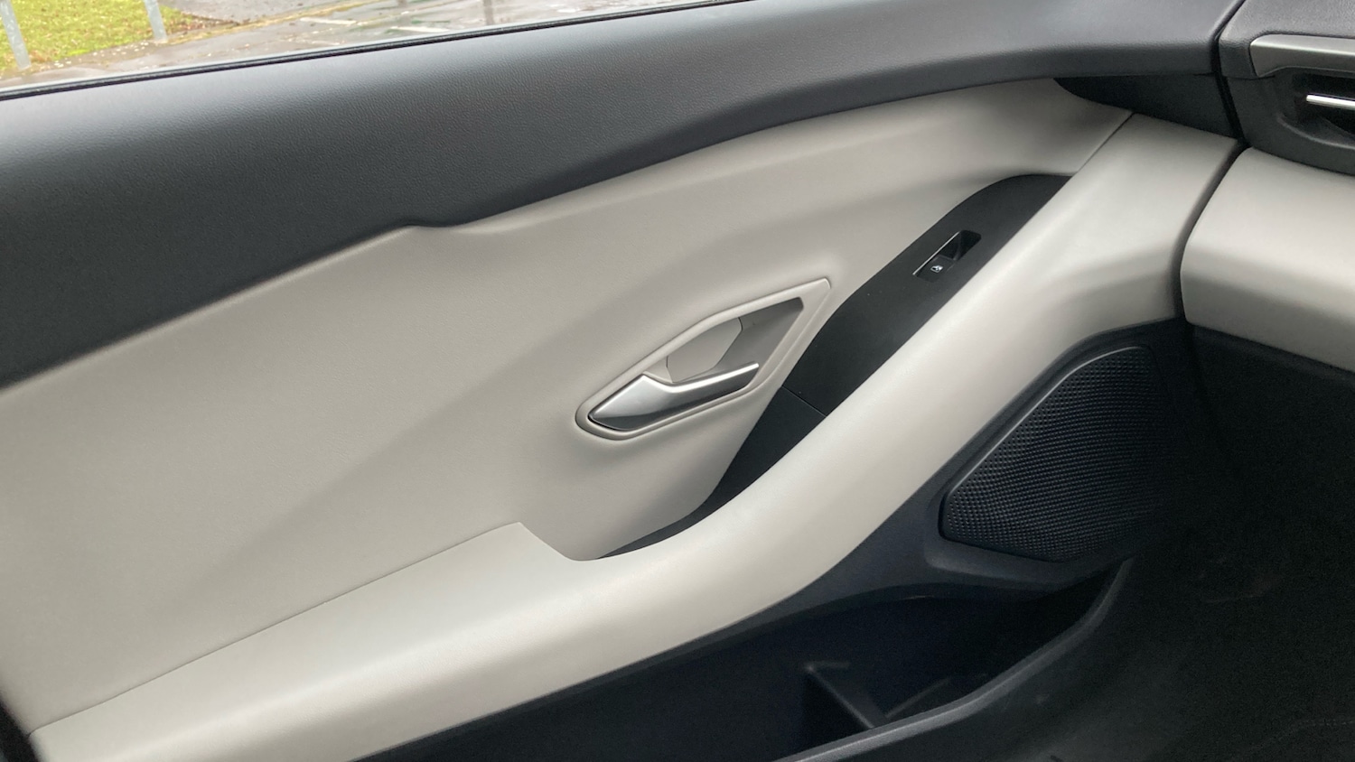 Used Ford Explorer 2025 for sale - 77258065: Photo 23