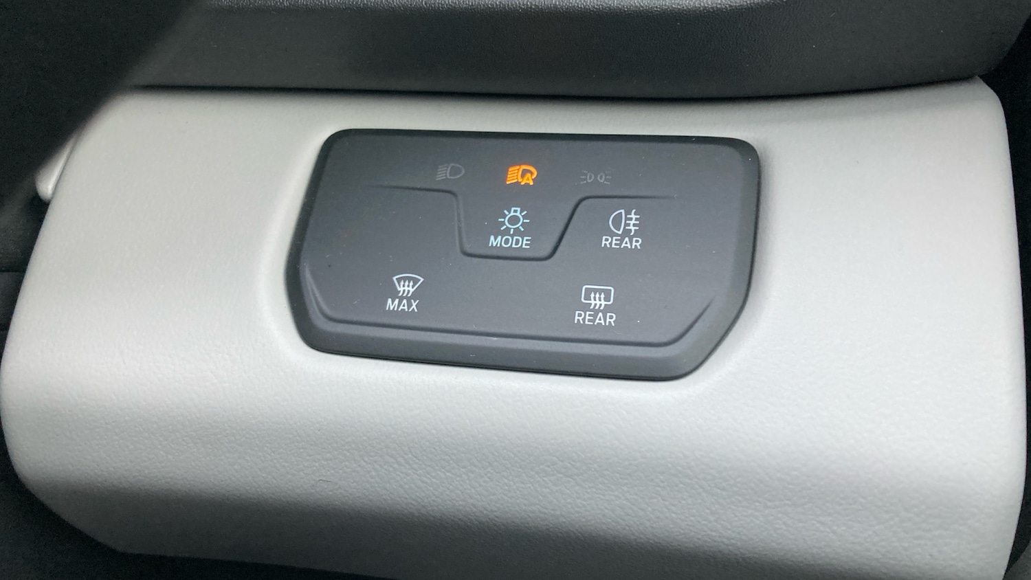 Used Ford Explorer 2025 for sale - 77258065: Photo 42