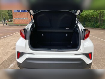 Used Toyota C-HR 2022 for sale - 75523434: Photo