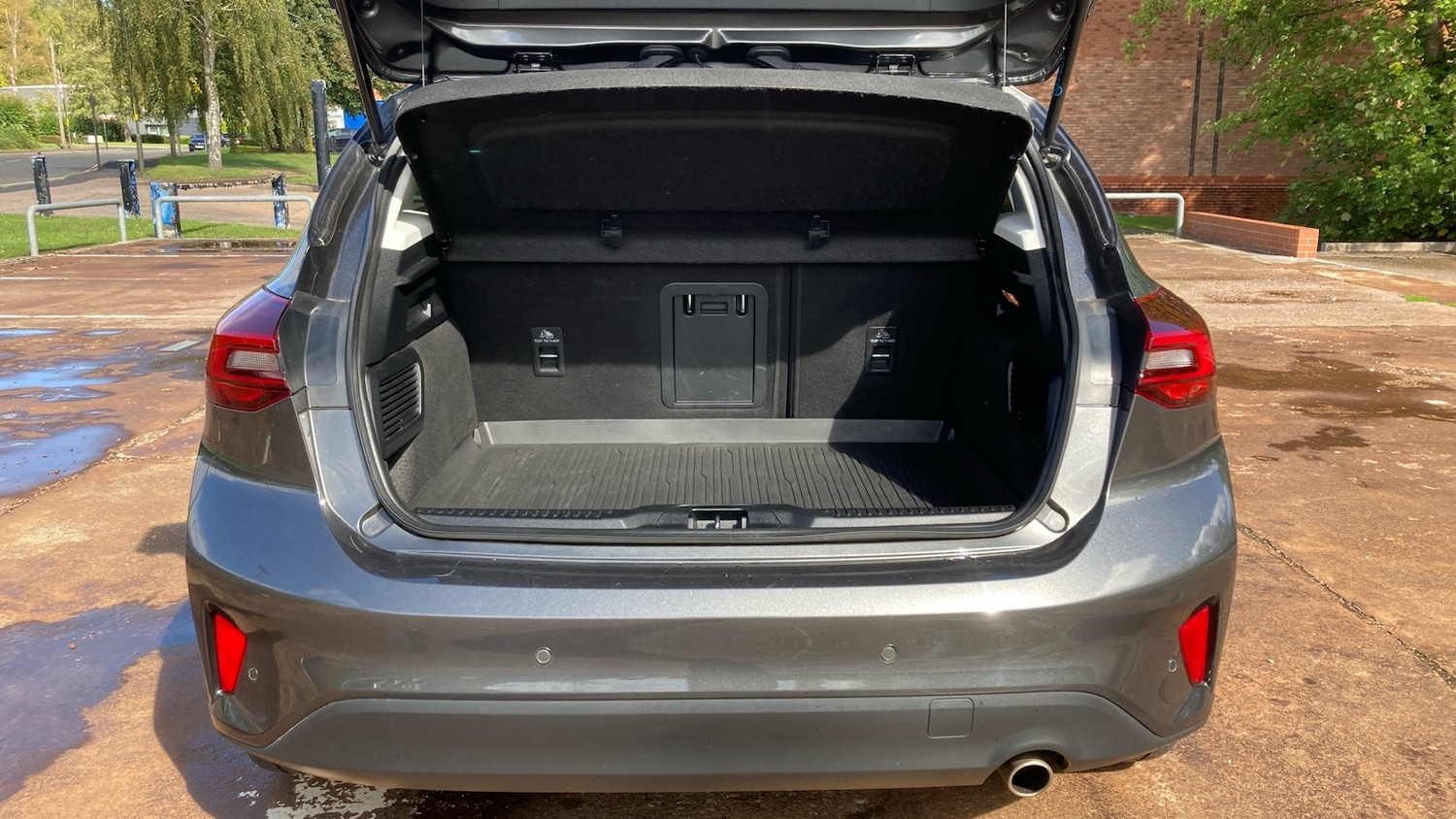 Used Ford Focus 2022 for sale - 76690093: Photo 4