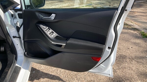 Used Ford Fiesta 2022 for sale - 76127965: Photo 41