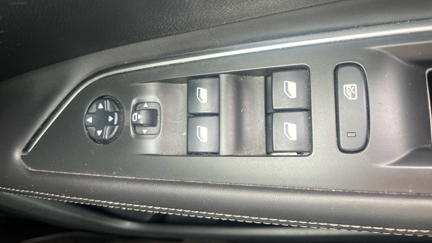 Used Peugeot 3008 2018 for sale - 77774998: Photo 25