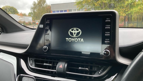 Used Toyota C-HR 2020 for sale - 76243096: Photo 24
