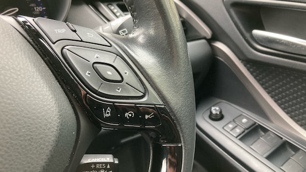 Used Toyota C-HR 2020 for sale - 76243096: Photo 31