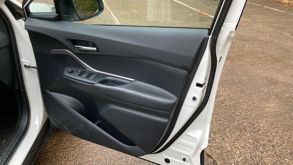 Used Toyota C-HR 2020 for sale - 76243096: Photo 39