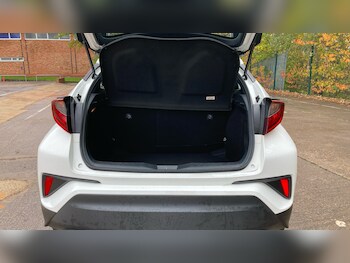 Used Toyota C-HR 2020 for sale - 76243096: Photo 4