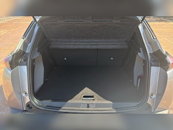 Used Peugeot 2008 2021 for sale - 78980892: Photo