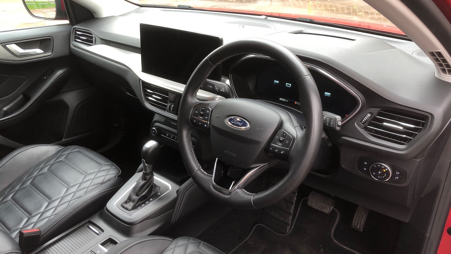 Used Ford Focus 2022 for sale - 76504838: Photo 11