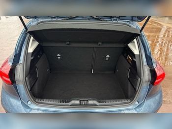 Used Ford Focus 2023 for sale - 77475506: Photo