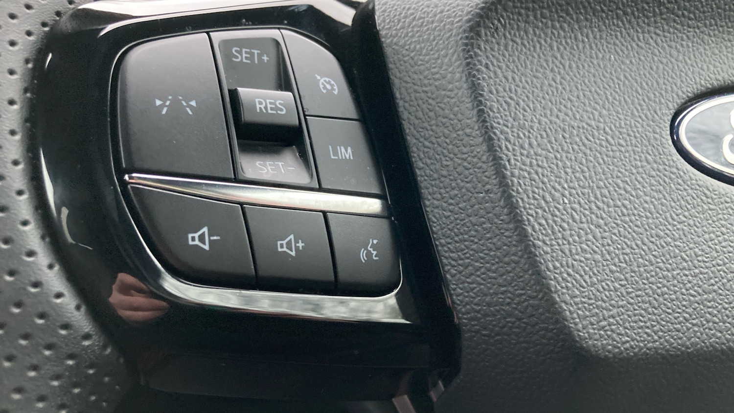 Used Ford Puma 2025 for sale - 76979679: Photo 30