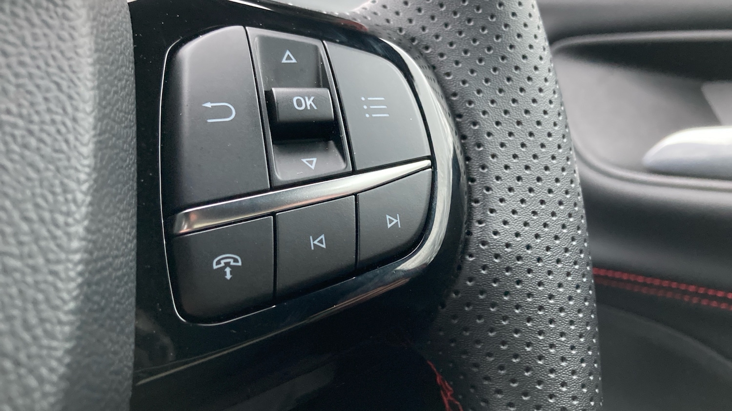 Used Ford Puma 2025 for sale - 76979679: Photo 32