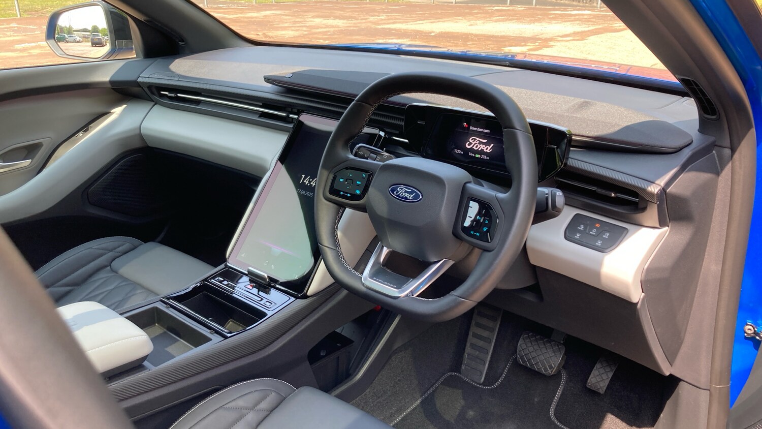 Used Ford Explorer 2025 for sale - 76067441: Photo 11