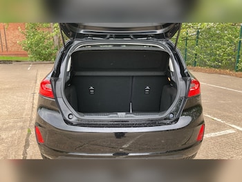 Used Ford Fiesta 2022 for sale - 75957422: Photo