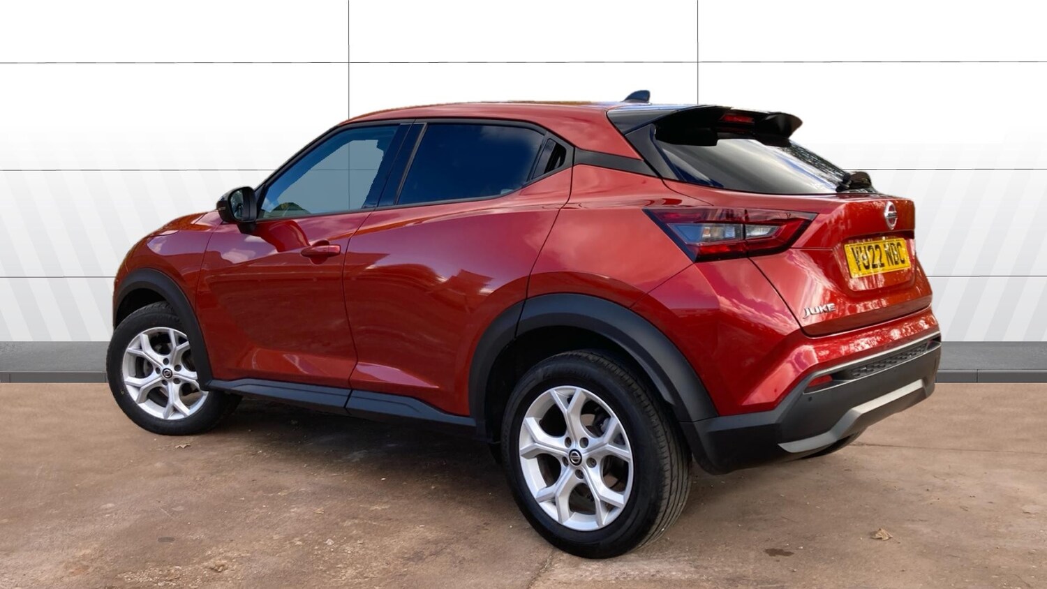 Used Nissan Juke 2022 for sale - 76362830: Photo 2