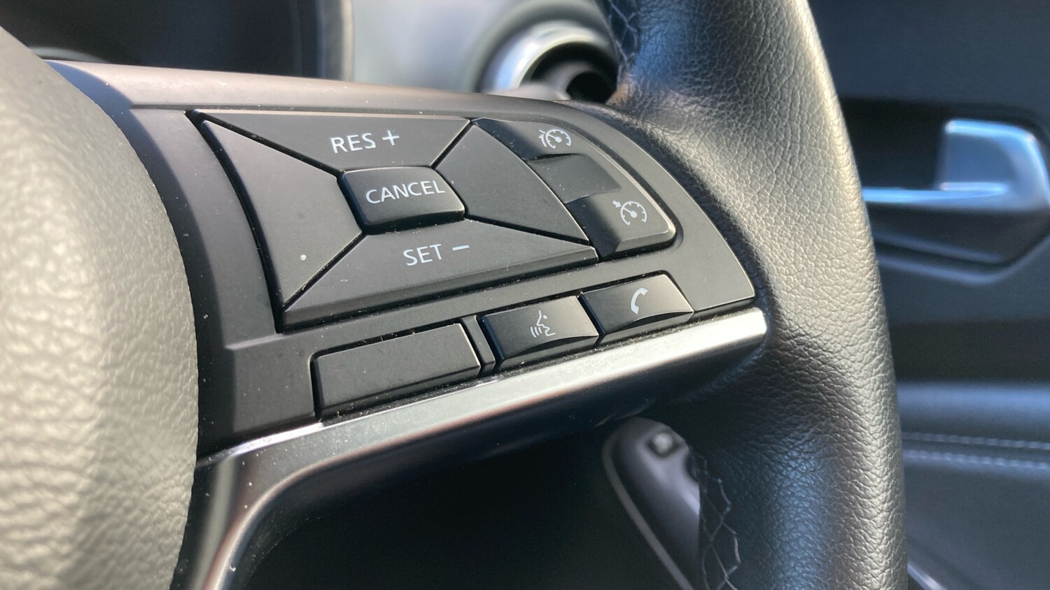 Used Nissan Juke 2022 for sale - 76362830: Photo 28