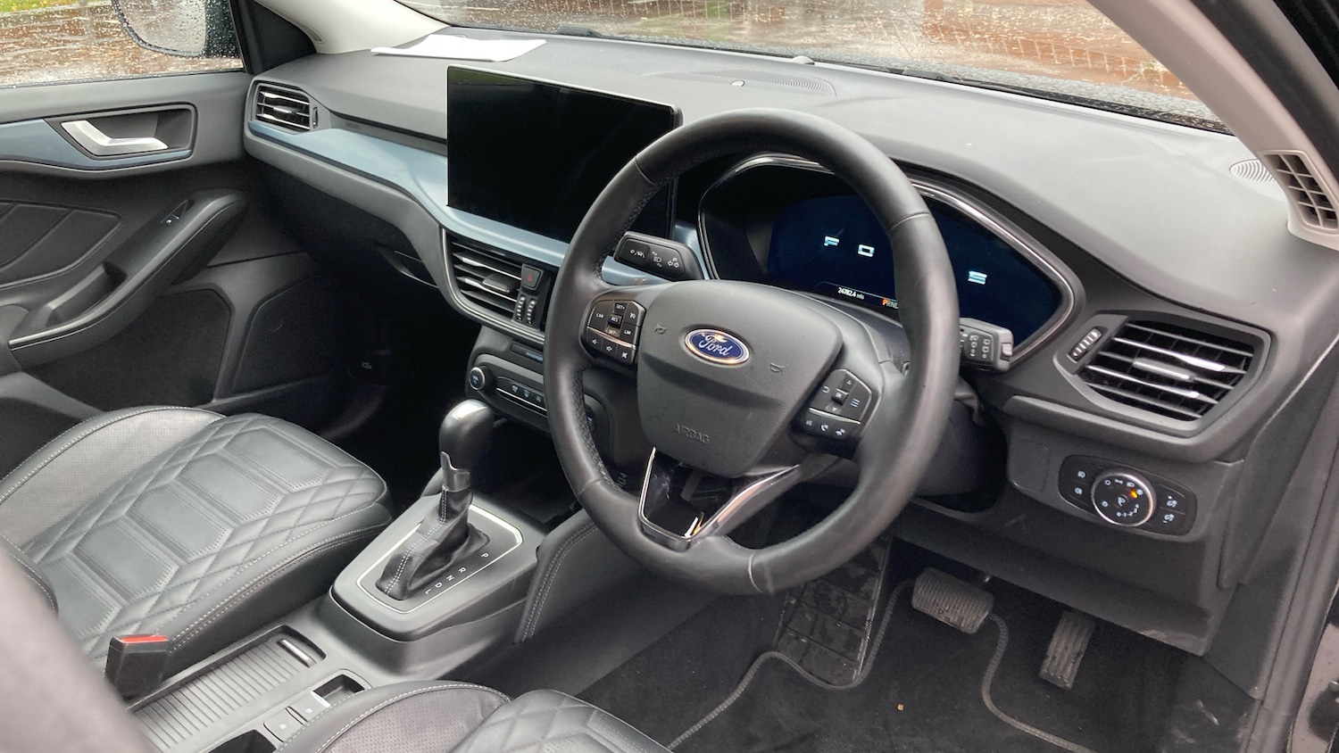 Used Ford Focus 2023 for sale - 77033368: Photo 11