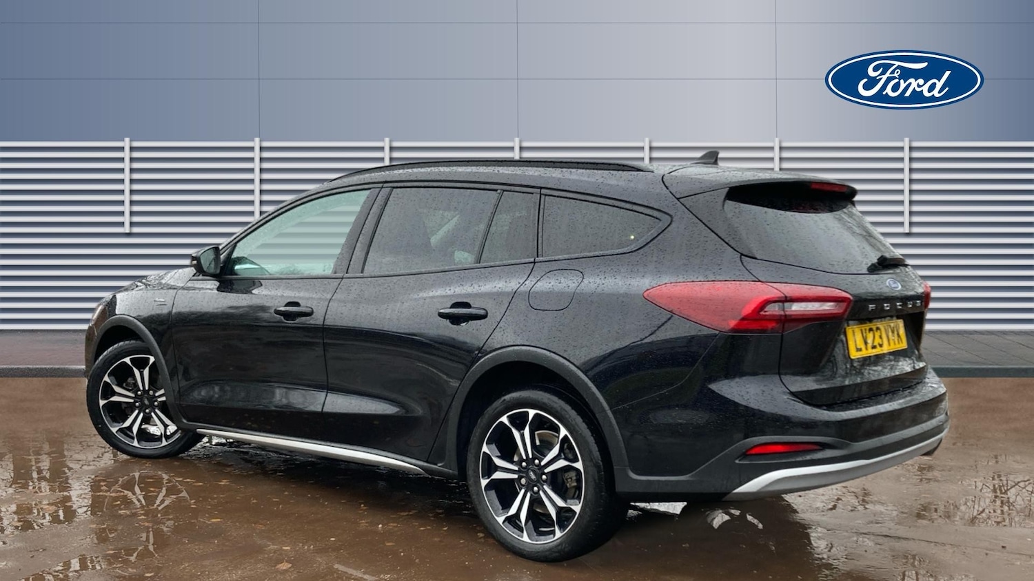 Used Ford Focus 2023 for sale - 77033368: Photo 2