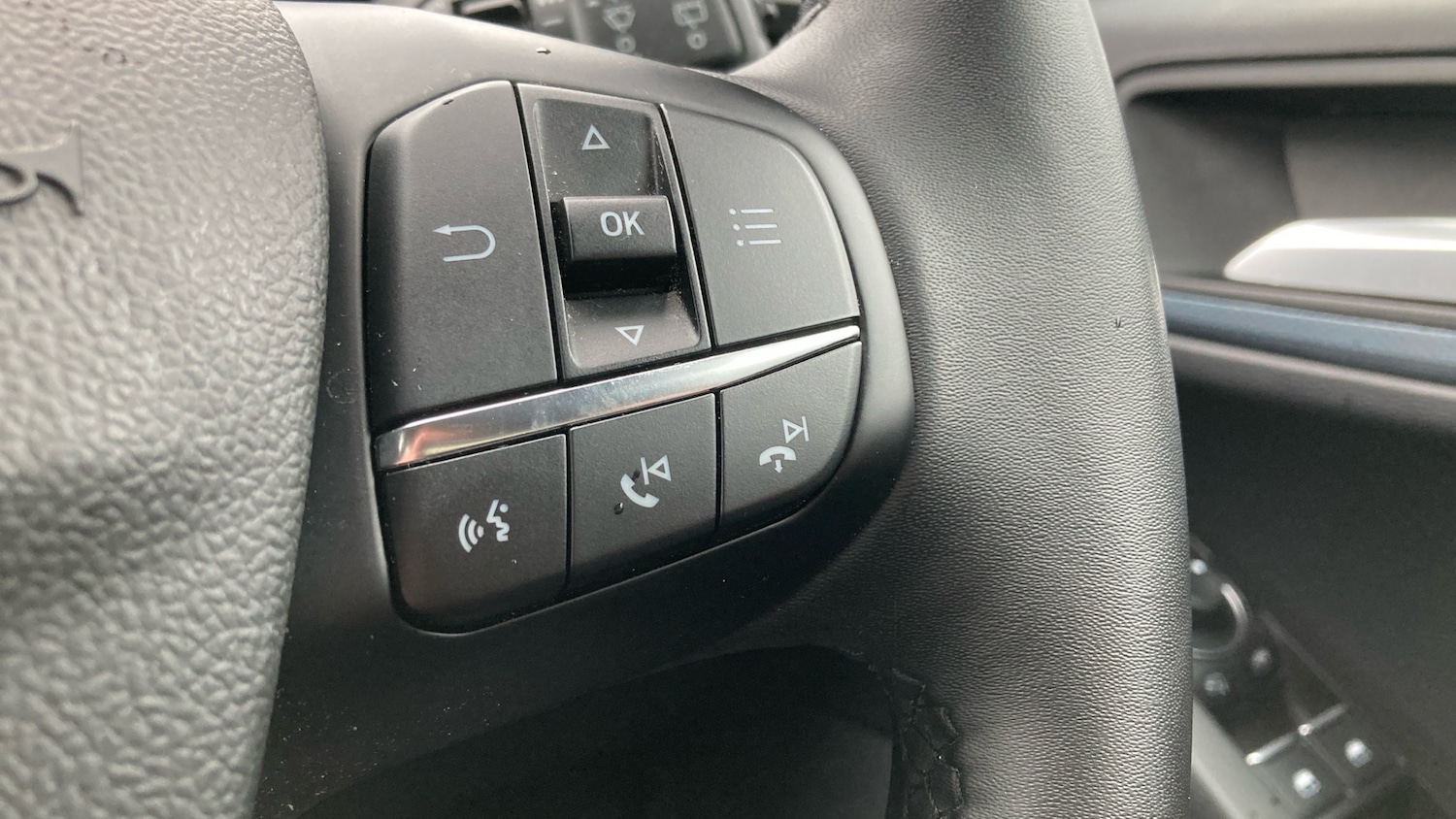 Used Ford Focus 2023 for sale - 77033368: Photo 33