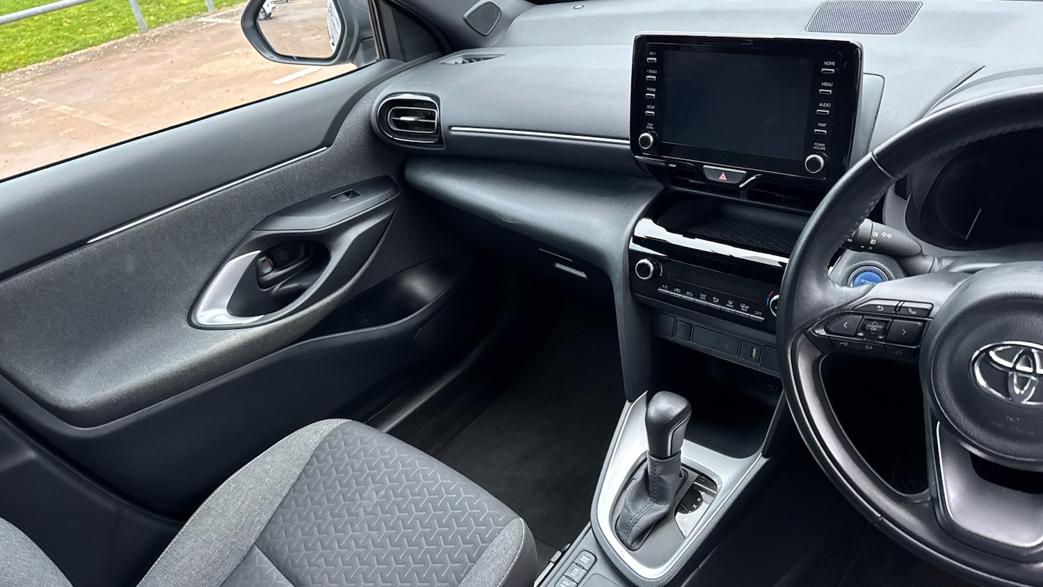 Used Toyota Yaris Cross 2021 for sale - 77848797: Photo 14