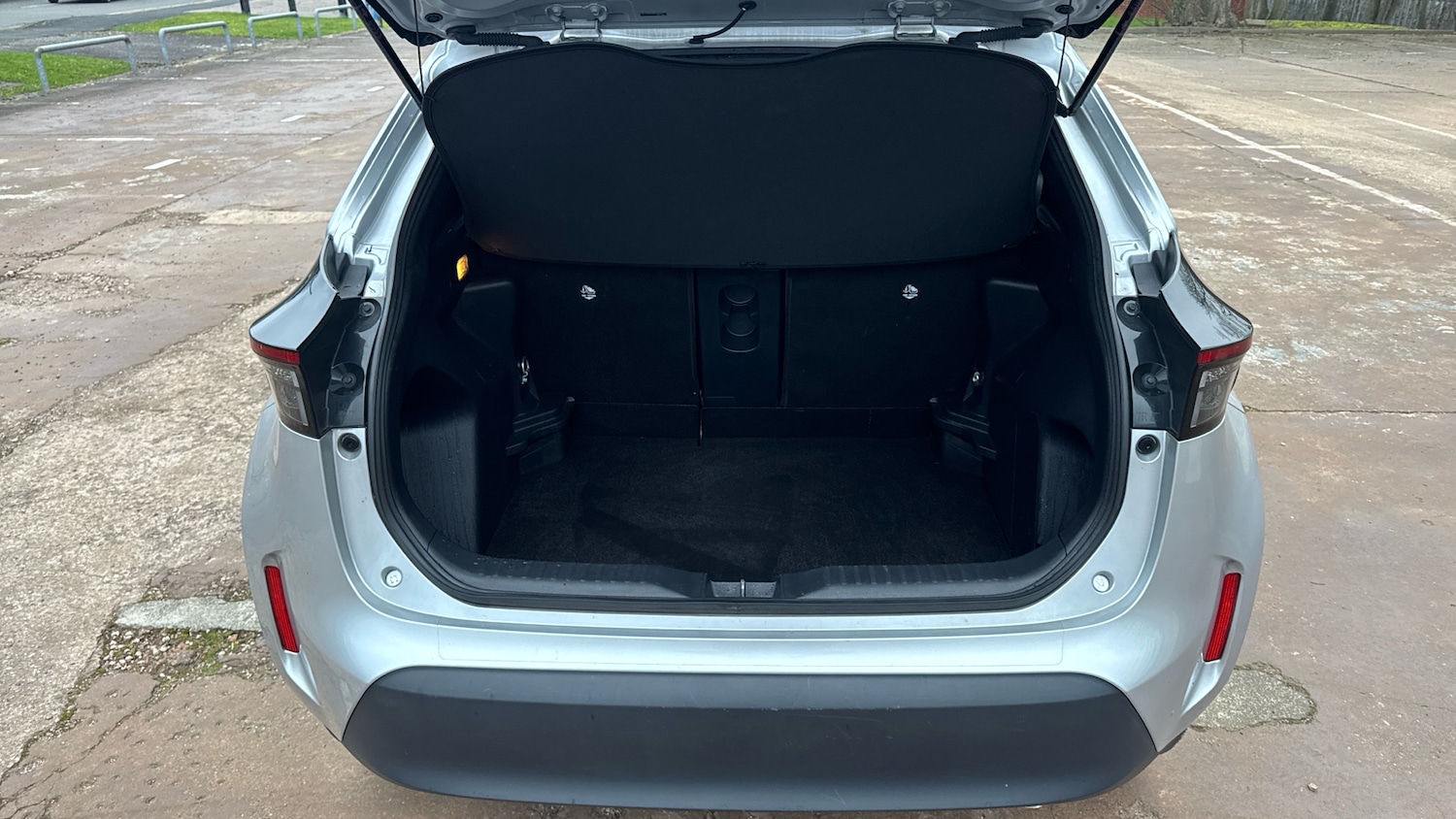 Used Toyota Yaris Cross 2021 for sale - 77848797: Photo 4